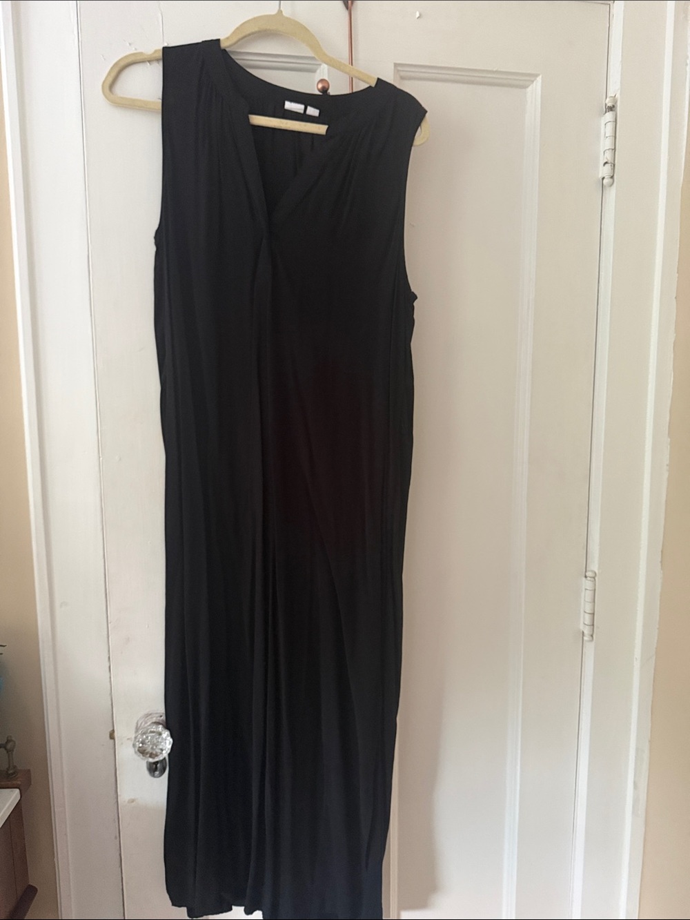 GAP Sleeveless Black Maxi Dress